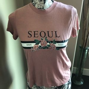 🌻3/$20🌻H&M tee ladies small